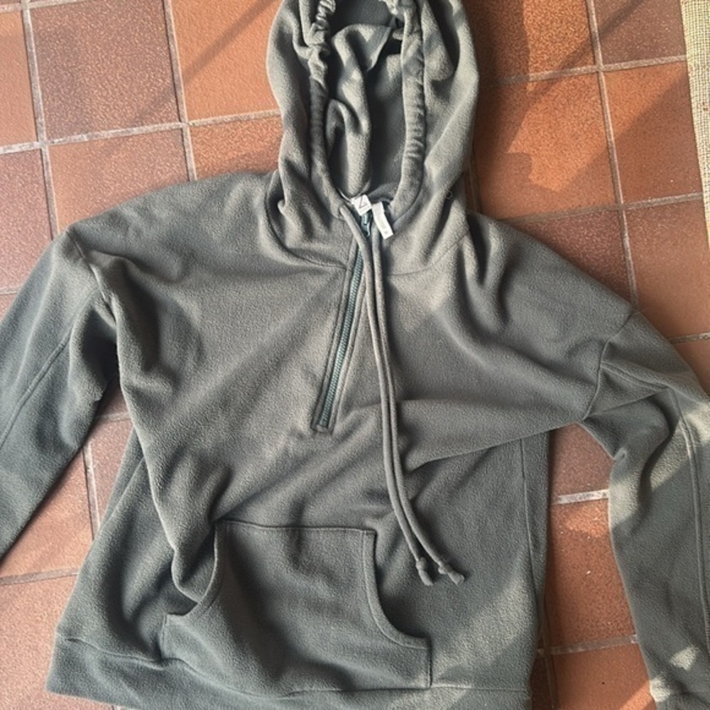 Zella top pullover gray size medium fleece hooded drawstring